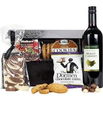 Red Wine and Savories Gift Basket